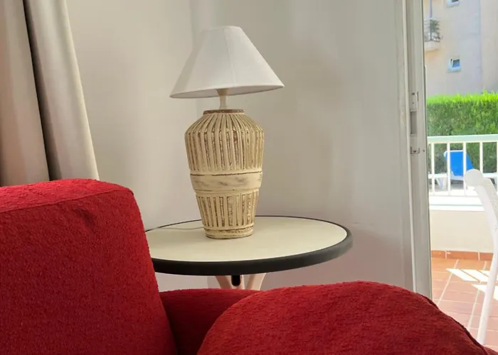 Alexia Sol 1st Floor Stairs 1br Pool View 9 Min To Sea 5min To Town At1833 Apartman