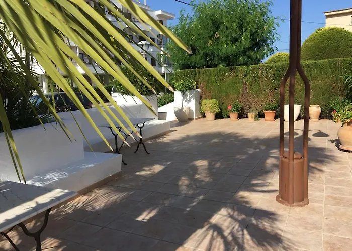 Alexia Sol 1st Floor Stairs 1br Pool View 9 Min To Sea 5min To Town At1833 公寓 *