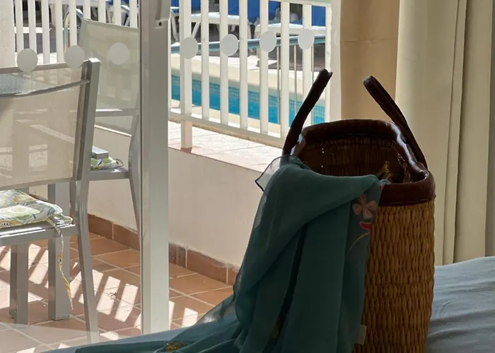 Alexia Sol 1st Floor Stairs 1br Pool View 9 Min To Sea 5min To Town At1833 * 波连萨港